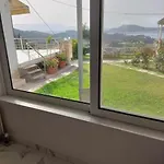 Appartement Baso Hilltop 3 *