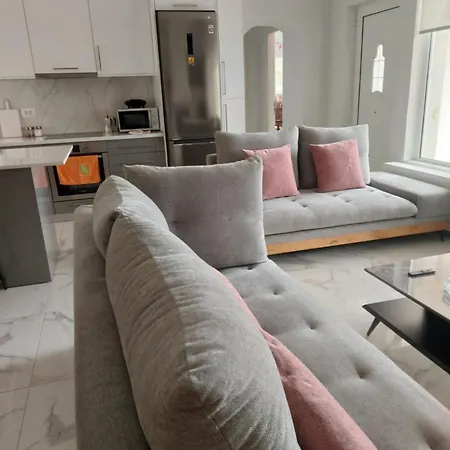 Baso Hilltop 3 Appartement *